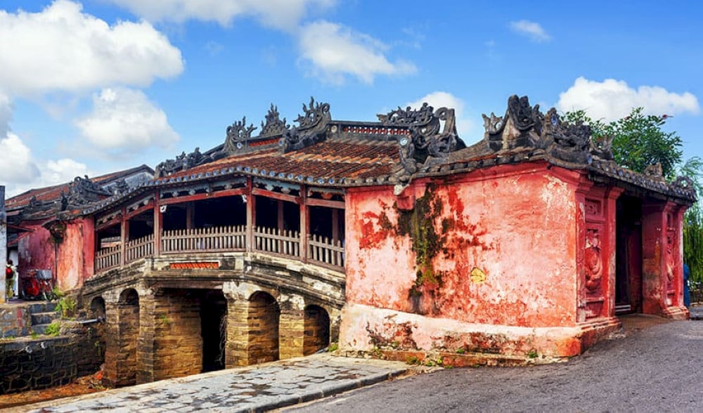 Its unique blend of bridge and temple architecture